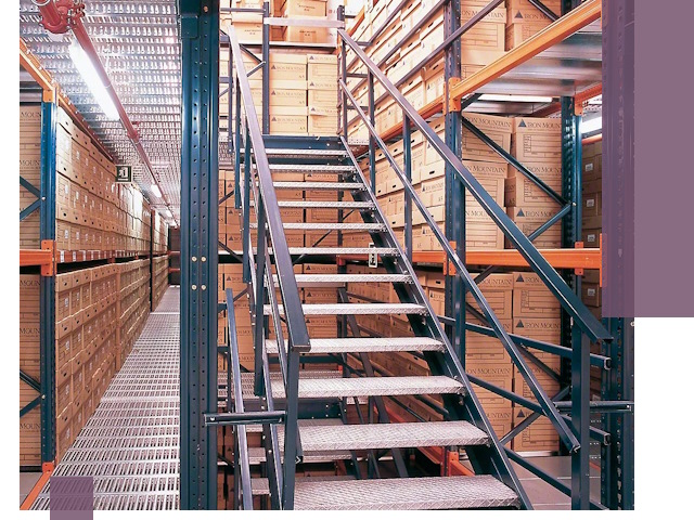 Лестницы складские прочные и безопасные под ключ в Рузаевке